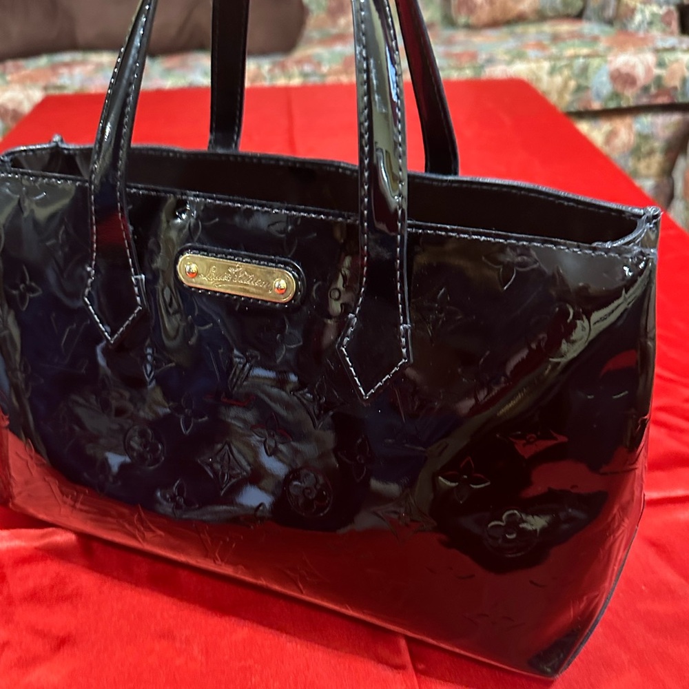 WOW POSHMARK - Louis Vuitton Beautiful Black Vernis Wilshire Shoulder Bag